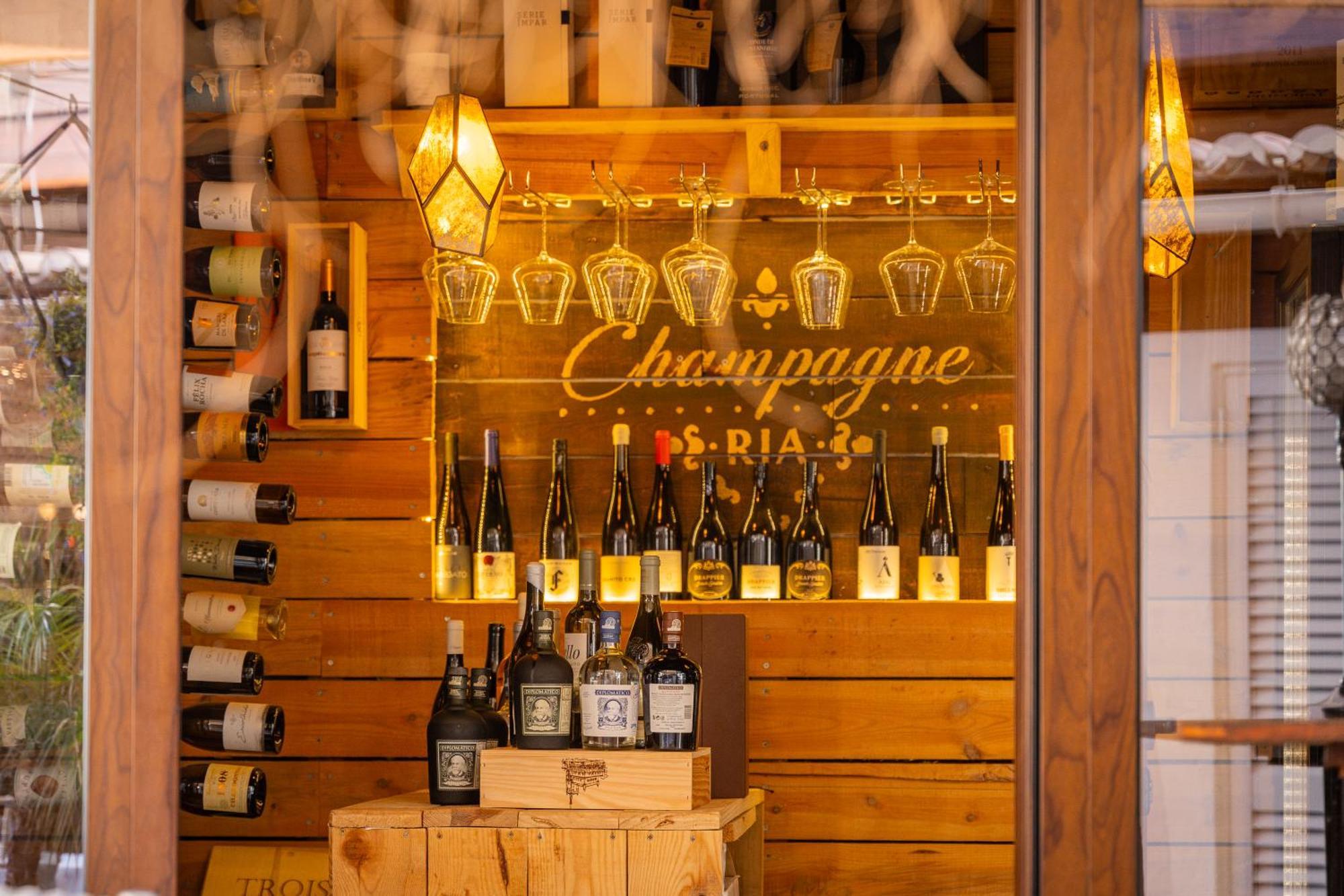 Opus One Luxury Guest House & Wine Фаро Екстериор снимка